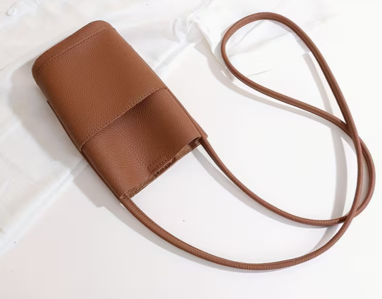 Mobile leather pouch handmade