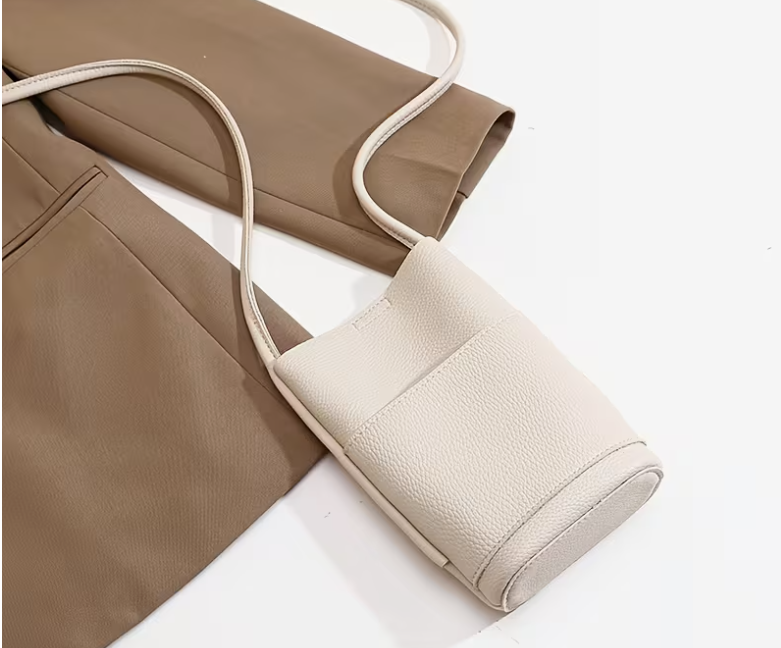 Mobile leather pouch handmade