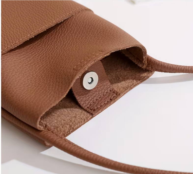 Mobile leather pouch handmade