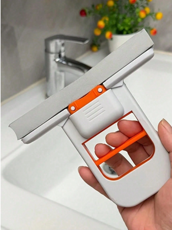 Compact Retractable Mop