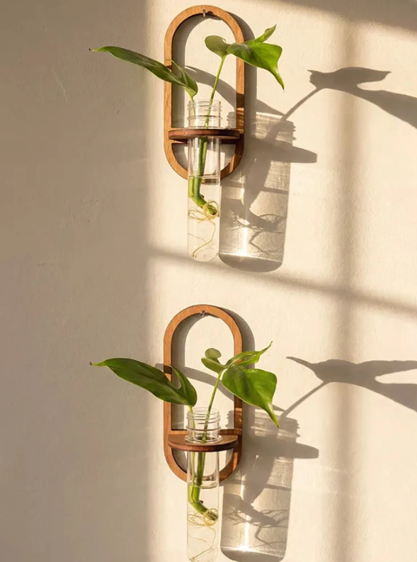 Hanging vase