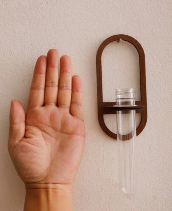 Hanging vase
