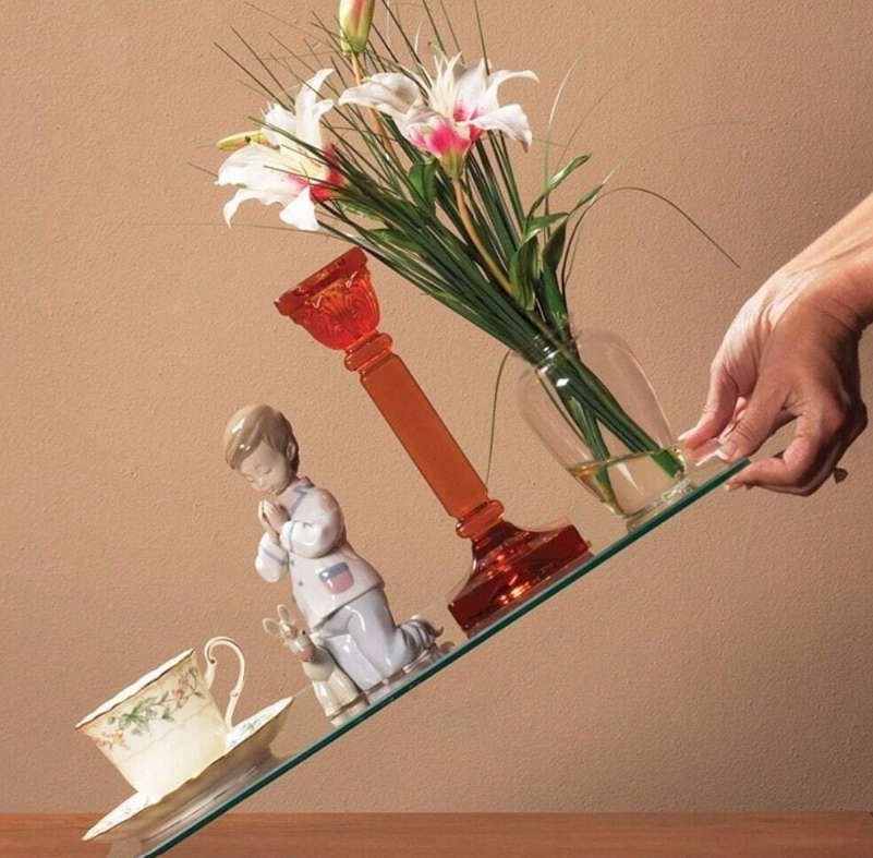 Transparent museum gel